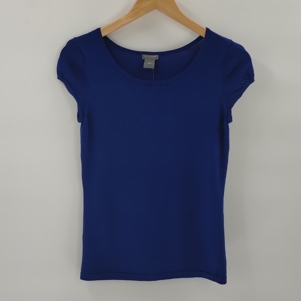 Ann Taylor royal blue stretch top size XS fitted cap short sleeve Factory - Picture 1 of 9